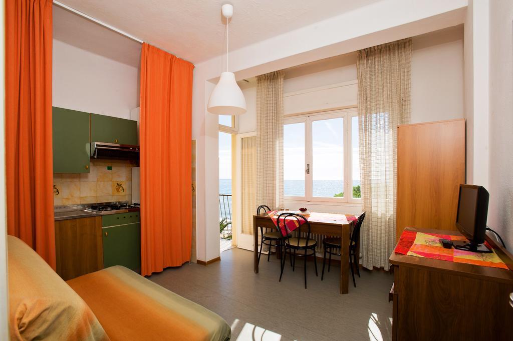 Hotel Lido Pietra Ligure Δωμάτιο φωτογραφία