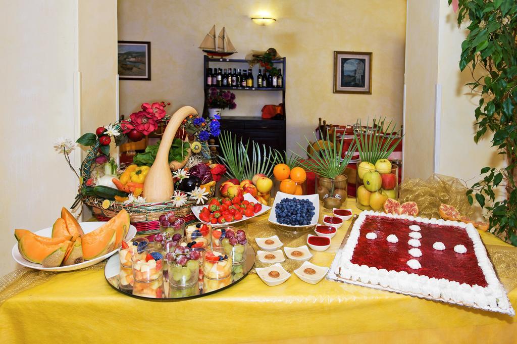 Hotel Lido Pietra Ligure Εξωτερικό φωτογραφία