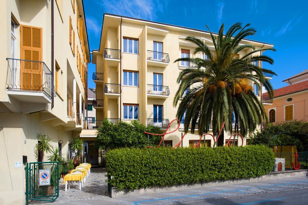 Hotel Lido Pietra Ligure Εξωτερικό φωτογραφία