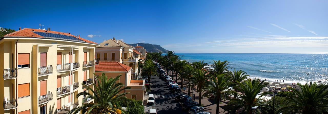 Hotel Lido Pietra Ligure Εξωτερικό φωτογραφία